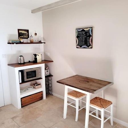 La Maison Blanche Intra-Muros Free Parking Aigues-Mortes Buitenkant foto