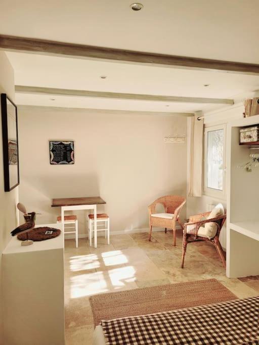 La Maison Blanche Intra-Muros Free Parking Aigues-Mortes Buitenkant foto