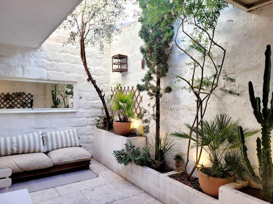 La Maison Blanche Intra-Muros Free Parking Aigues-Mortes Buitenkant foto